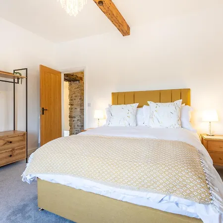 Cragg House Farm 3*